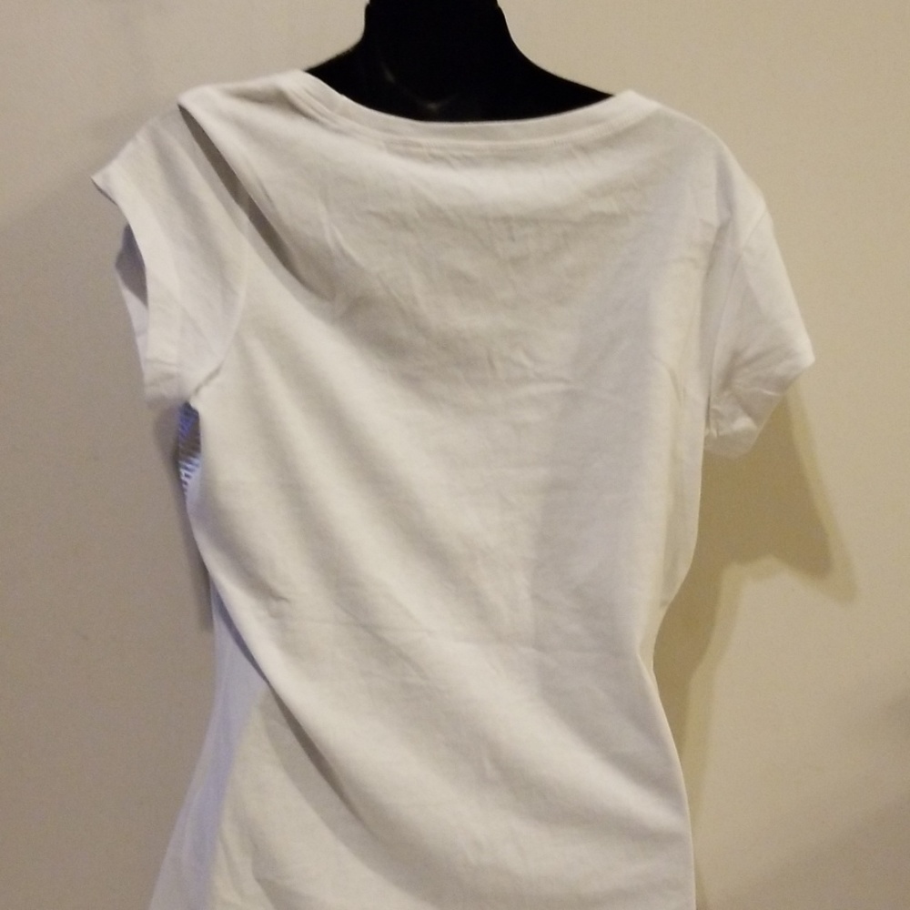 Guess - Picture 3 of 5